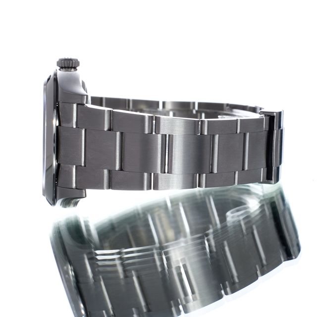 Rolex Oyster Perpetual 126000 Image 2